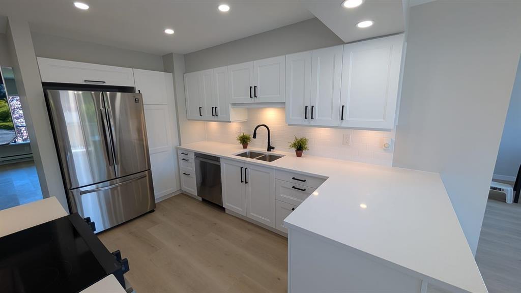 40 32959 George Ferguson Way, Abbotsford, British Columbia V2S 7W9 - Photo 3 - R3073744