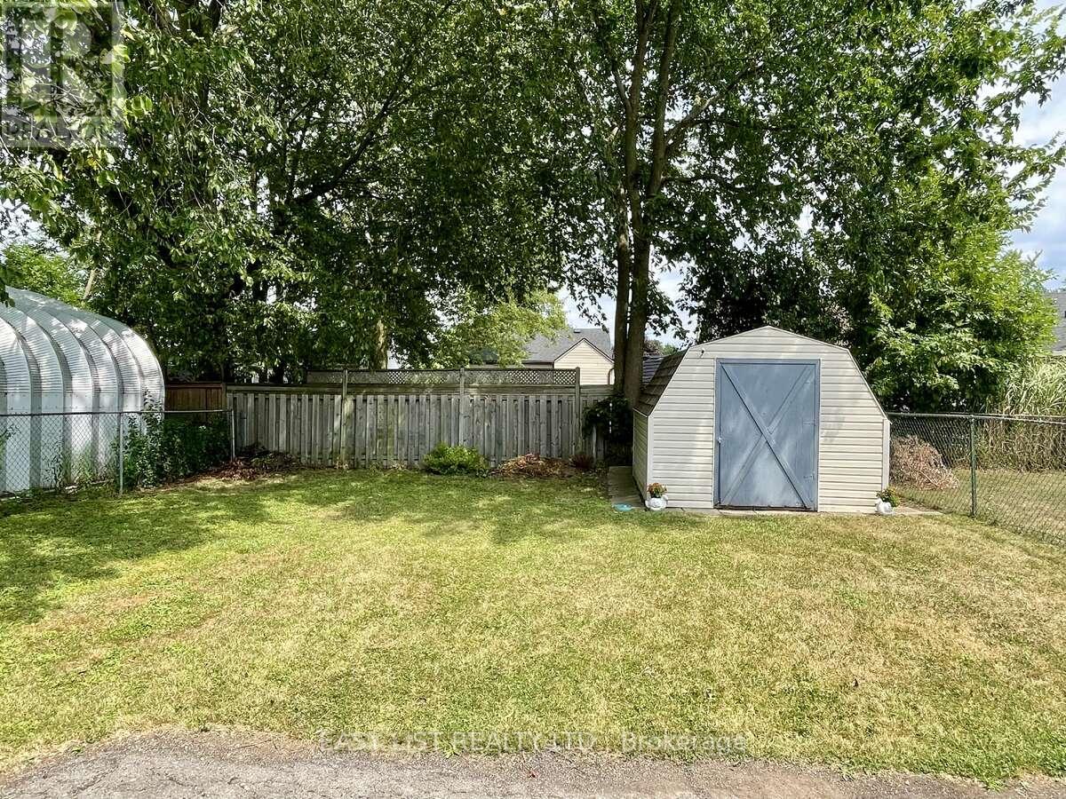 35 Mary Street, Fort Erie, Ontario  L2A 4A4 - Photo 30 - X12322238