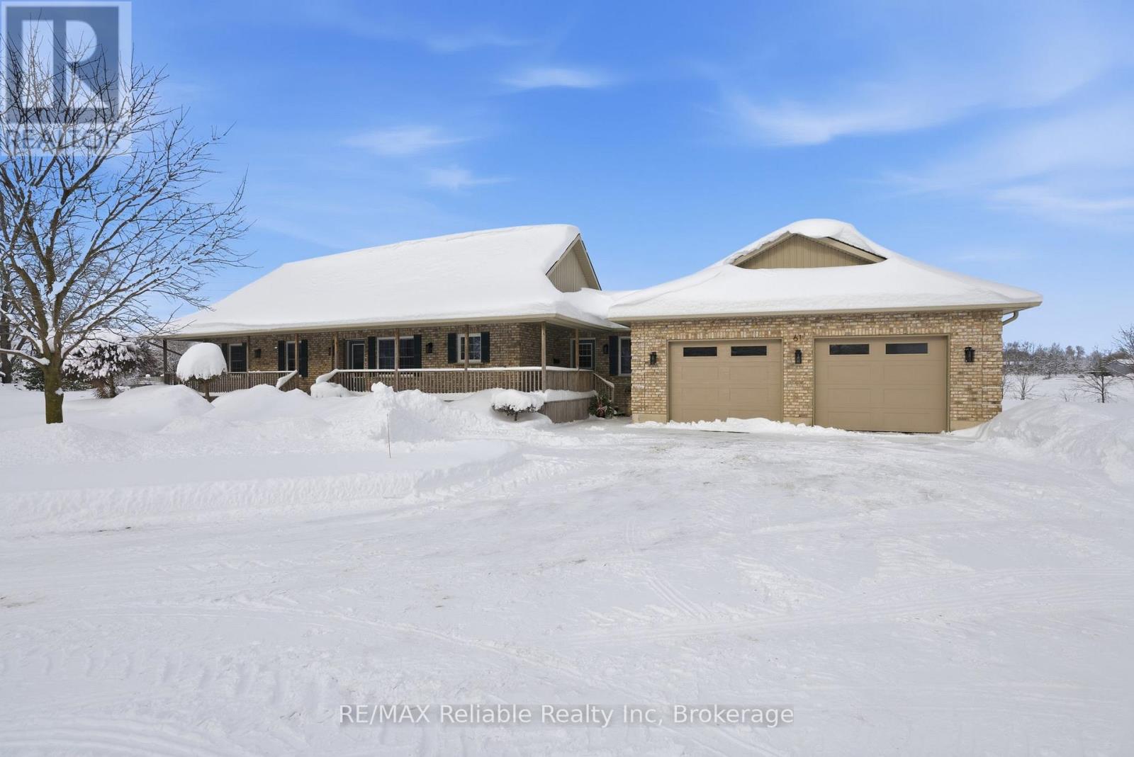 61 Wilson Street, Huron East, Ontario  N0K 1W0 - Photo 1 - X12631018