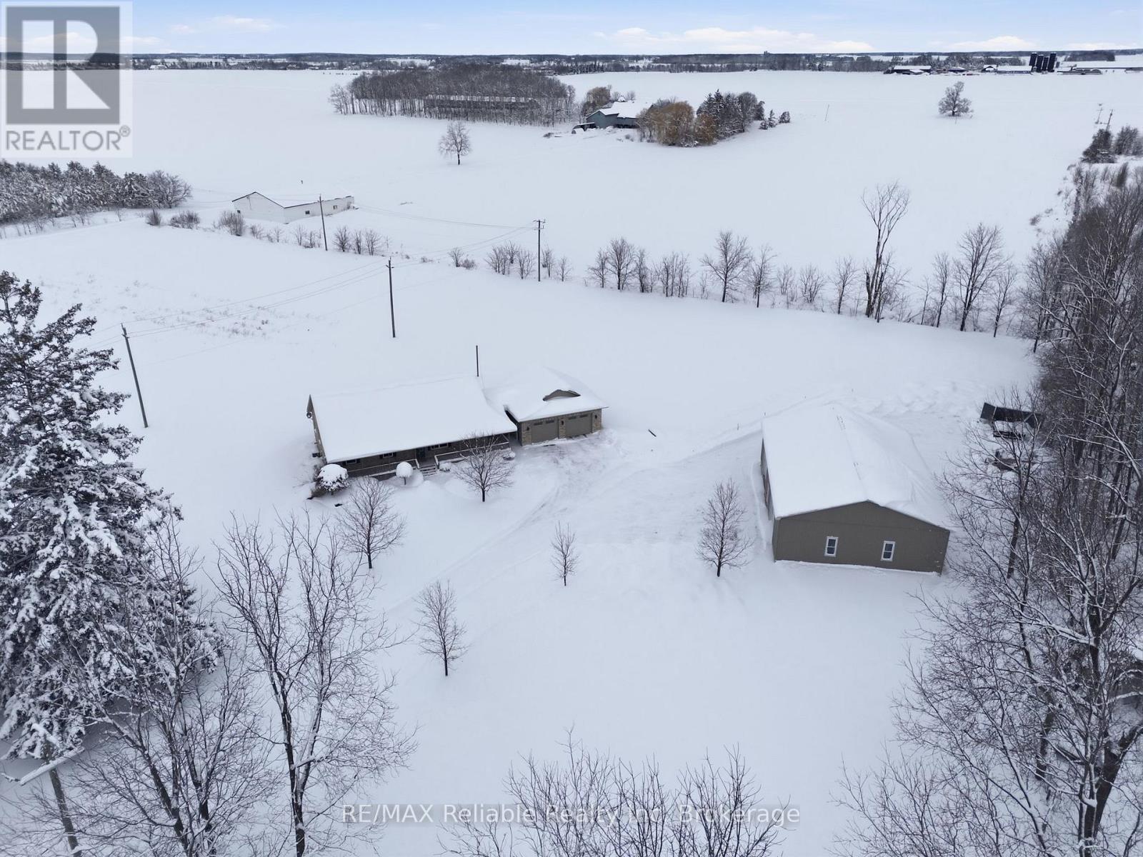 61 Wilson Street, Huron East, Ontario  N0K 1W0 - Photo 4 - X12631018