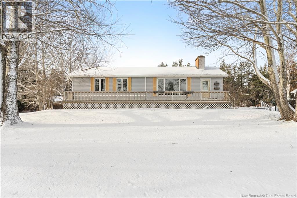 79 Ch. Des Roches, Bouctouche, New Brunswick E4S 4L9 - Photo 1 - NB125104