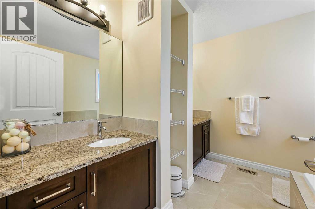 340 Lawthorn Way Se, Airdrie, Alberta  T4A 3M7 - Photo 22 - A2268711