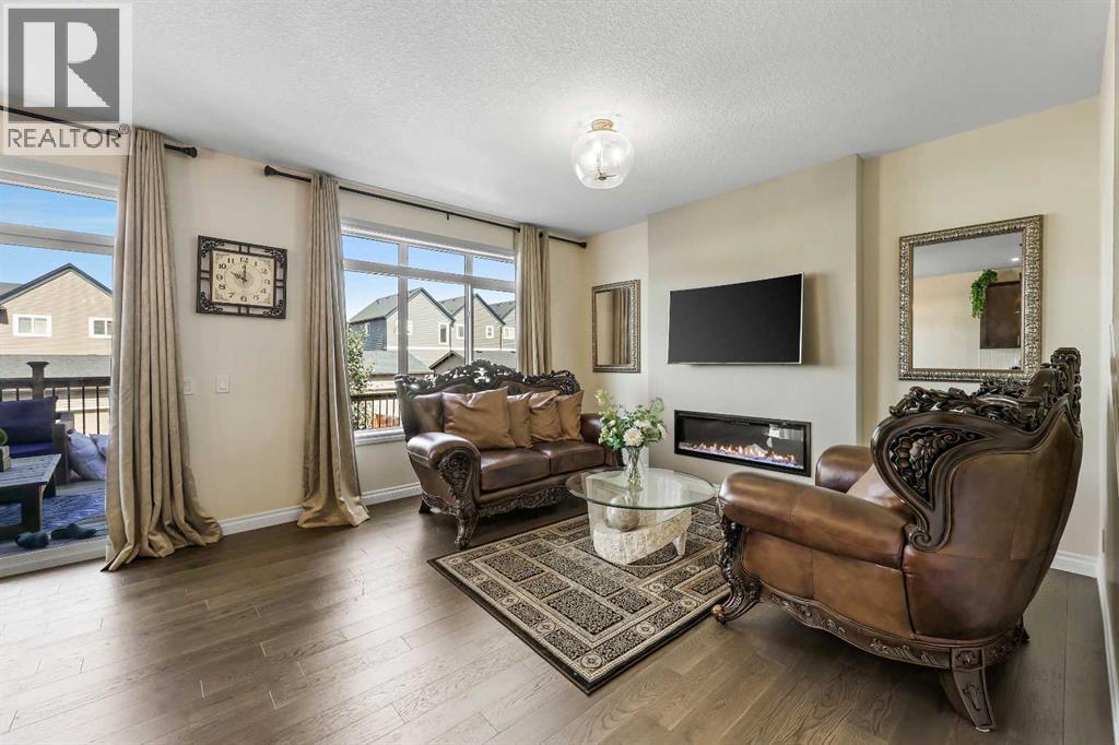 340 Lawthorn Way Se, Airdrie, Alberta  T4A 3M7 - Photo 6 - A2268711