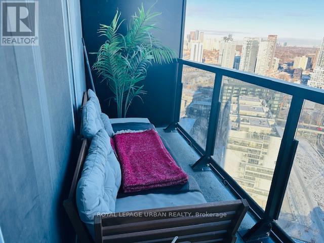 2705 - 170 Bayview Avenue, Toronto, Ontario  M5A 0M4 - Photo 16 - C12631268