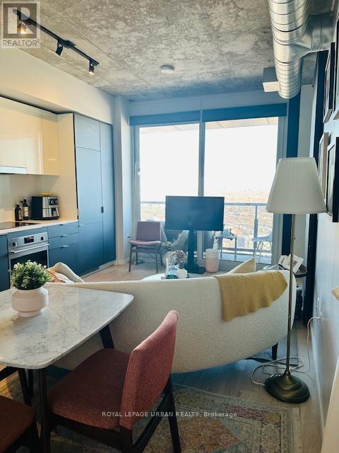 2705 - 170 Bayview Avenue, Toronto, Ontario  M5A 0M4 - Photo 5 - C12631268