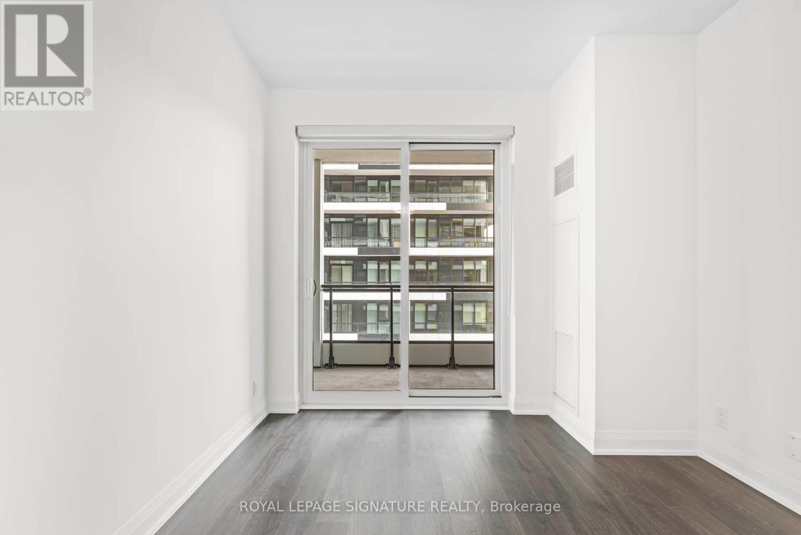 1302 - 65 Broadway Avenue, Toronto (Mount Pleasant West), Ontario  M4P 1T9 - Photo 9 - C12631294