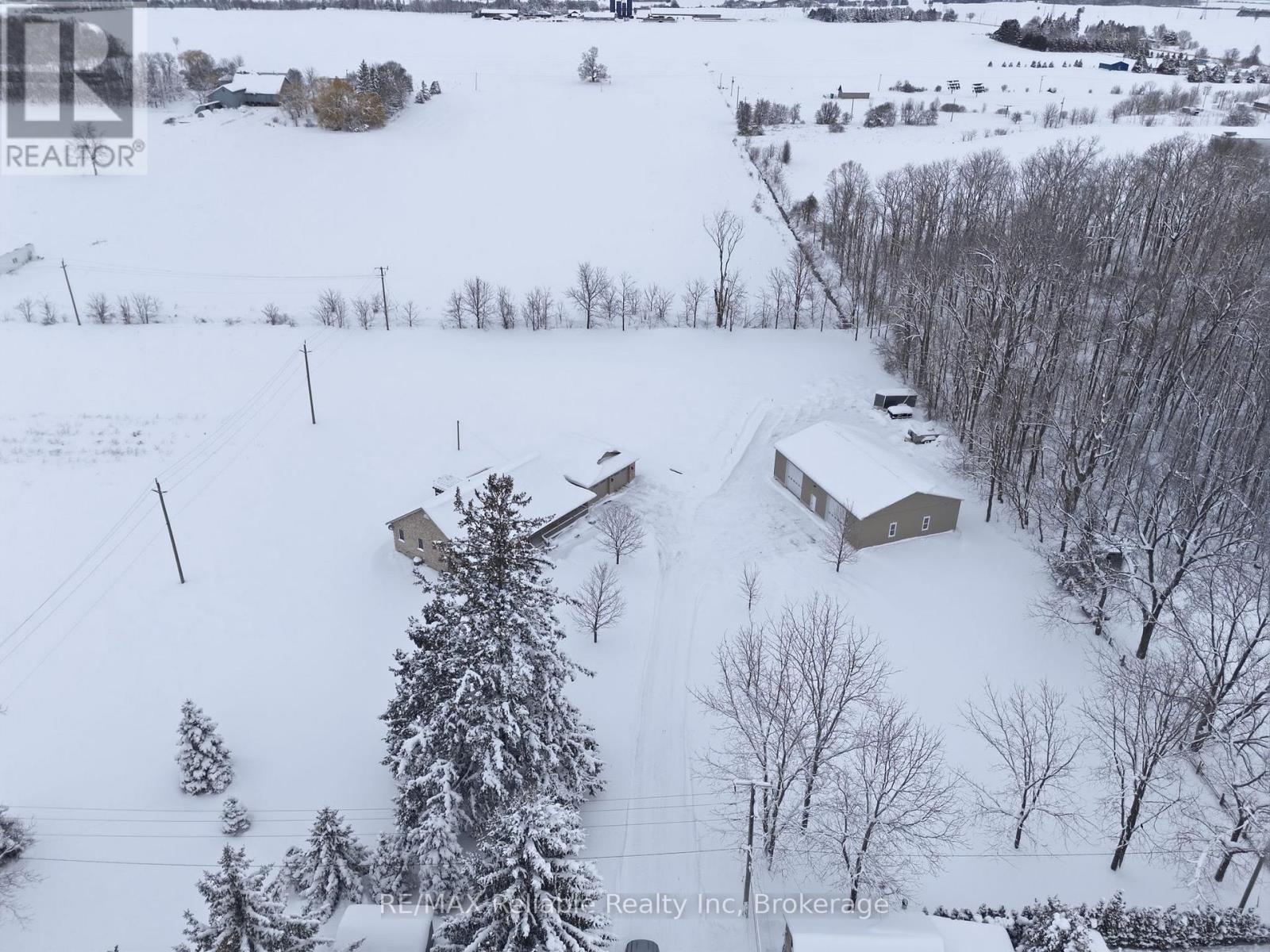 61 Wilson Street, Huron East, Ontario  N0K 1W0 - Photo 37 - X12631018