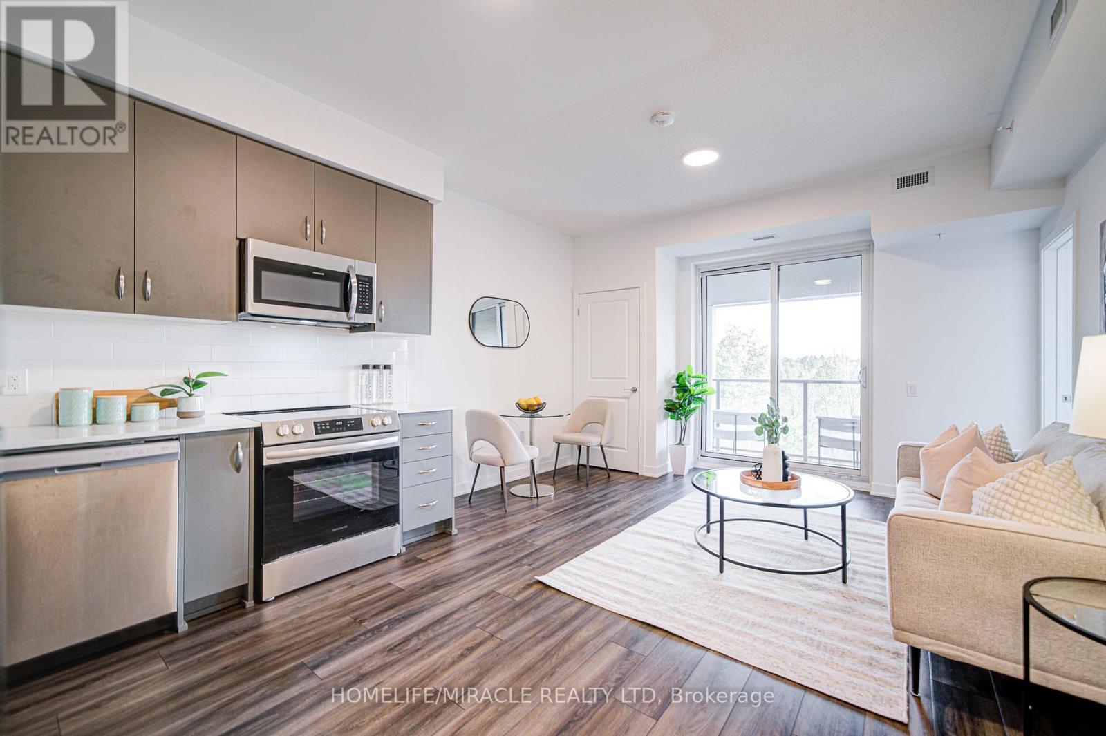 329 - 385 ARCTIC RED DRIVE, Oshawa, Ontario