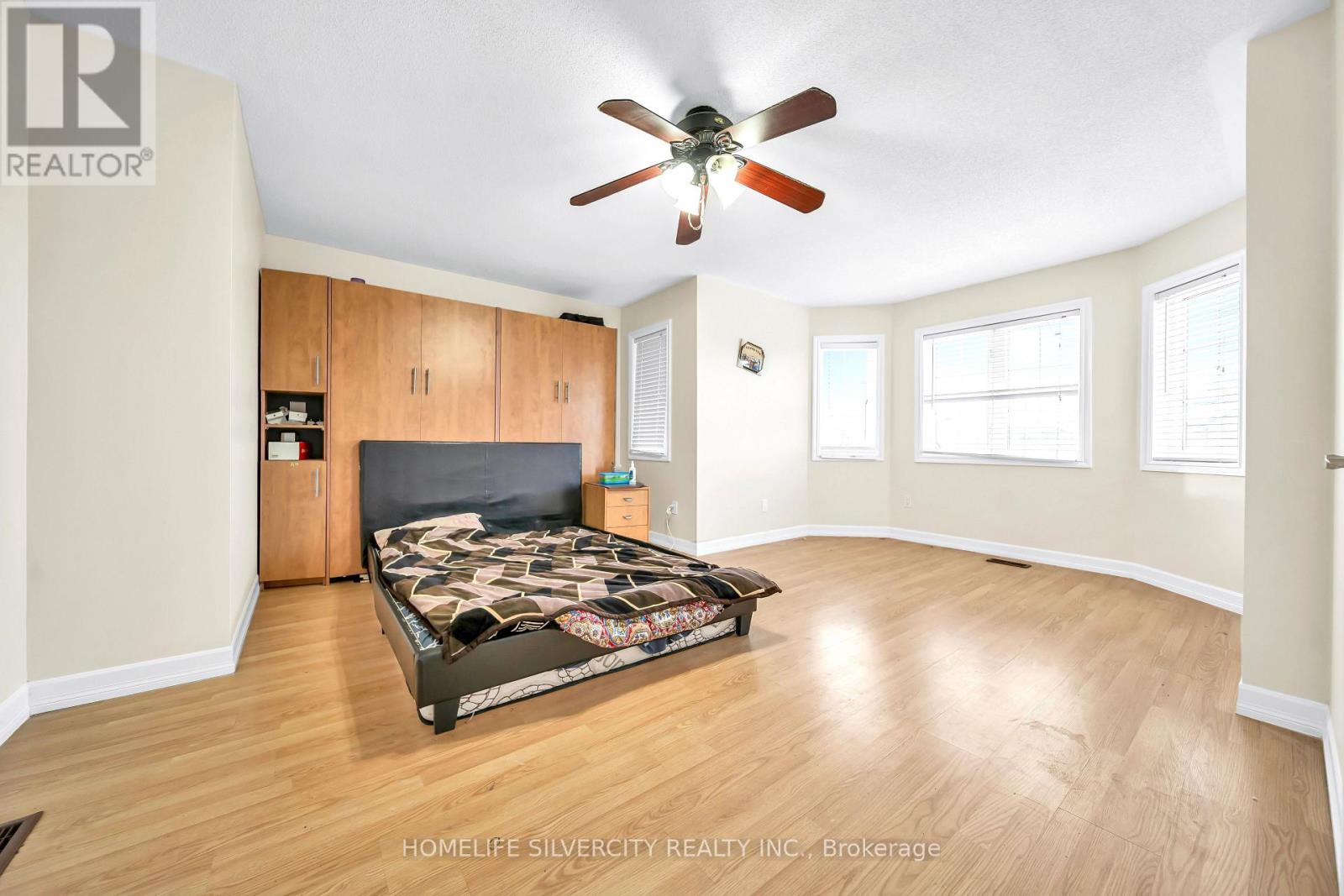 19 Vintage Gate, Brampton (Fletcher's Creek Village), Ontario  L6X 4C4 - Photo 18 - W12628268