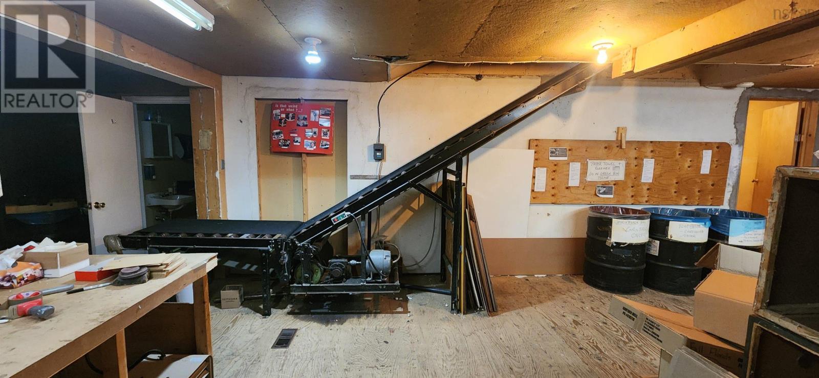 9027/9029 Commercial Street, New Minas, Nova Scotia  B4N 3E6 - Photo 15 - 202510397