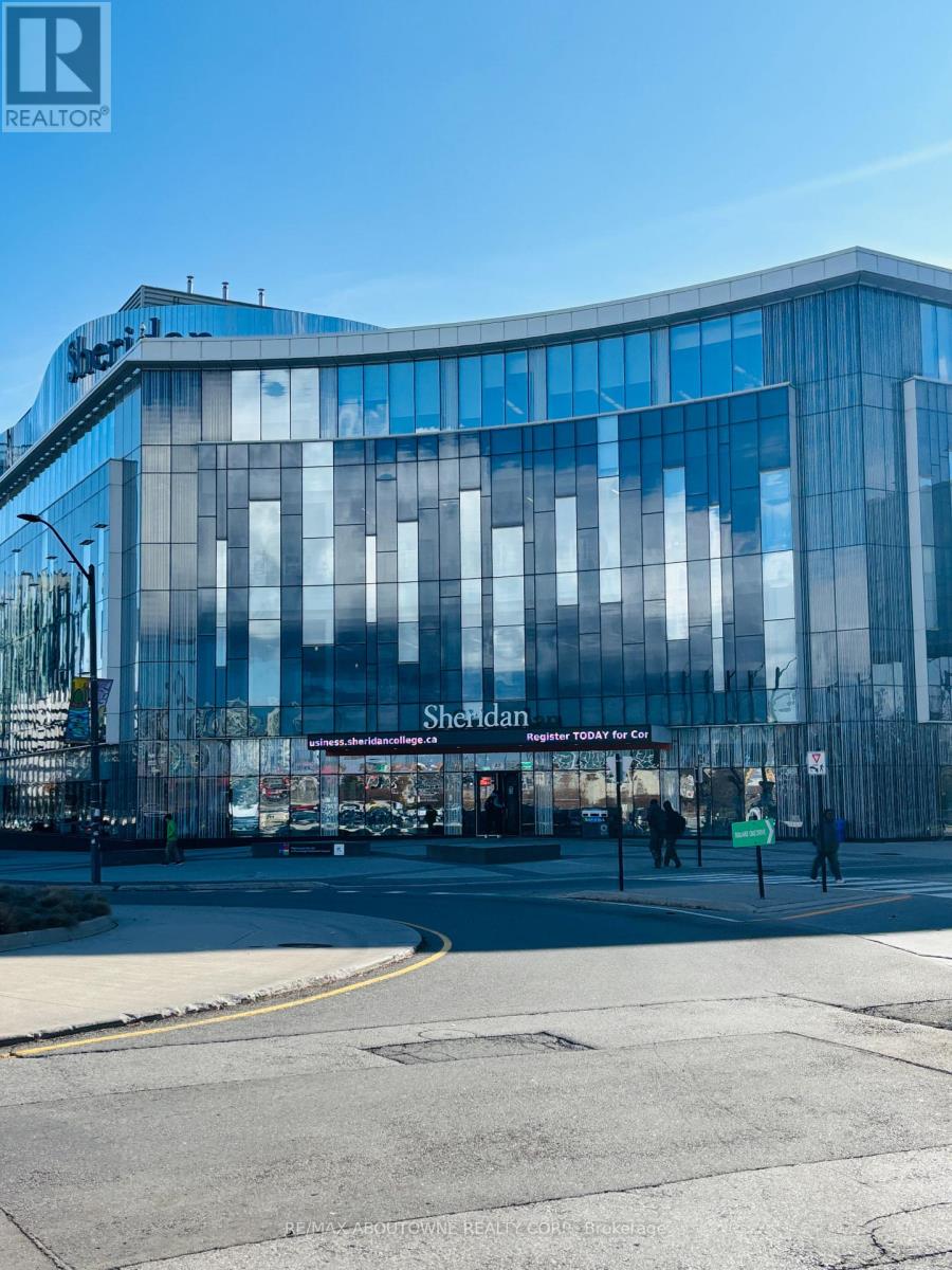 3709 - 395 Square One Drive, Mississauga, Ontario  L5B 0P6 - Photo 26 - W12631270