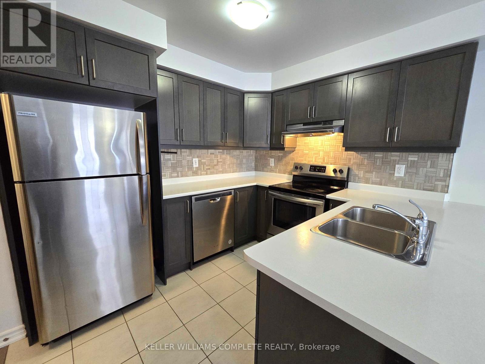 518 Buckeye Court, Milton, Ontario  L9T 7E7 - Photo 13 - W12631272