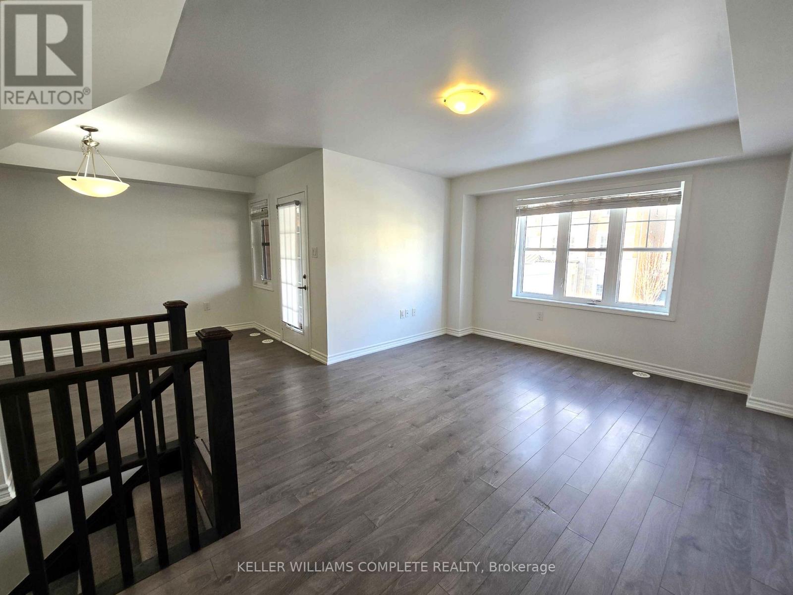 518 Buckeye Court, Milton, Ontario  L9T 7E7 - Photo 8 - W12631272