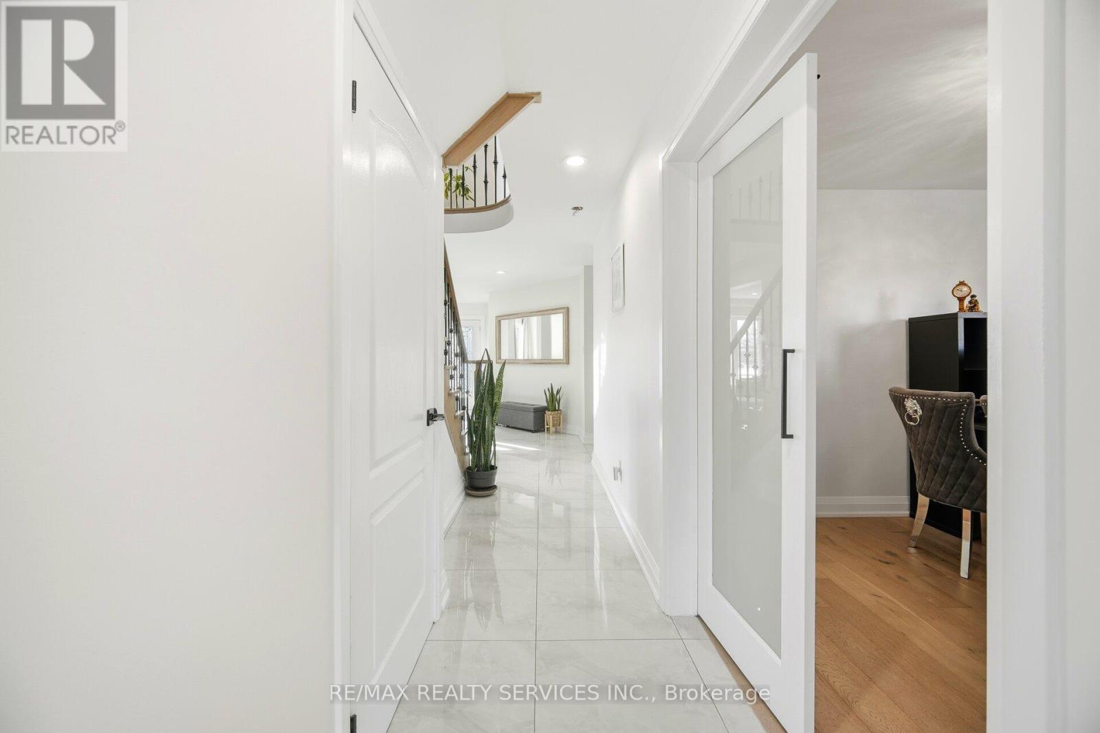 71 Hutton Crescent, Caledon, Ontario  L7C 1A7 - Photo 20 - W12631274