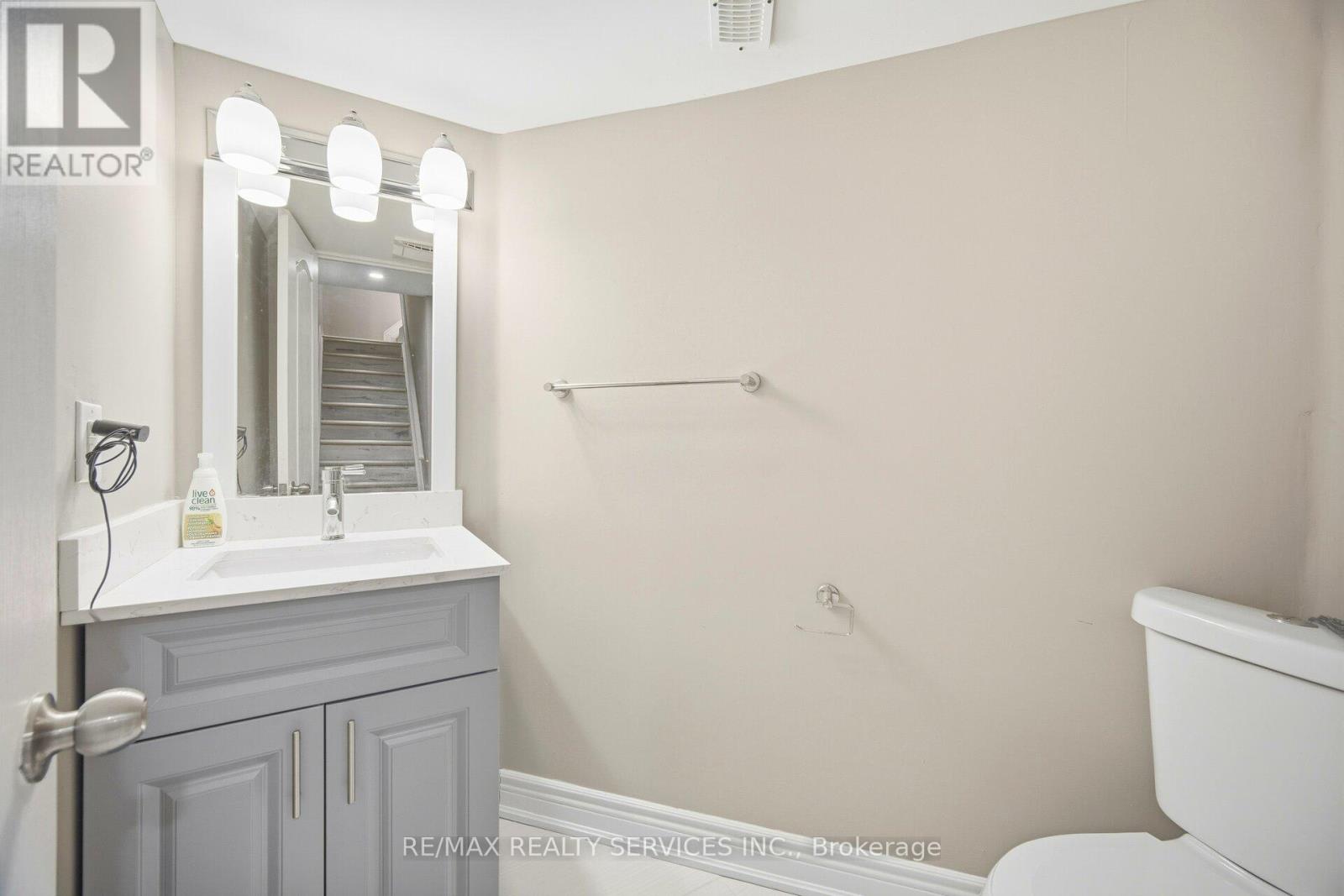 71 Hutton Crescent, Caledon, Ontario  L7C 1A7 - Photo 47 - W12631274