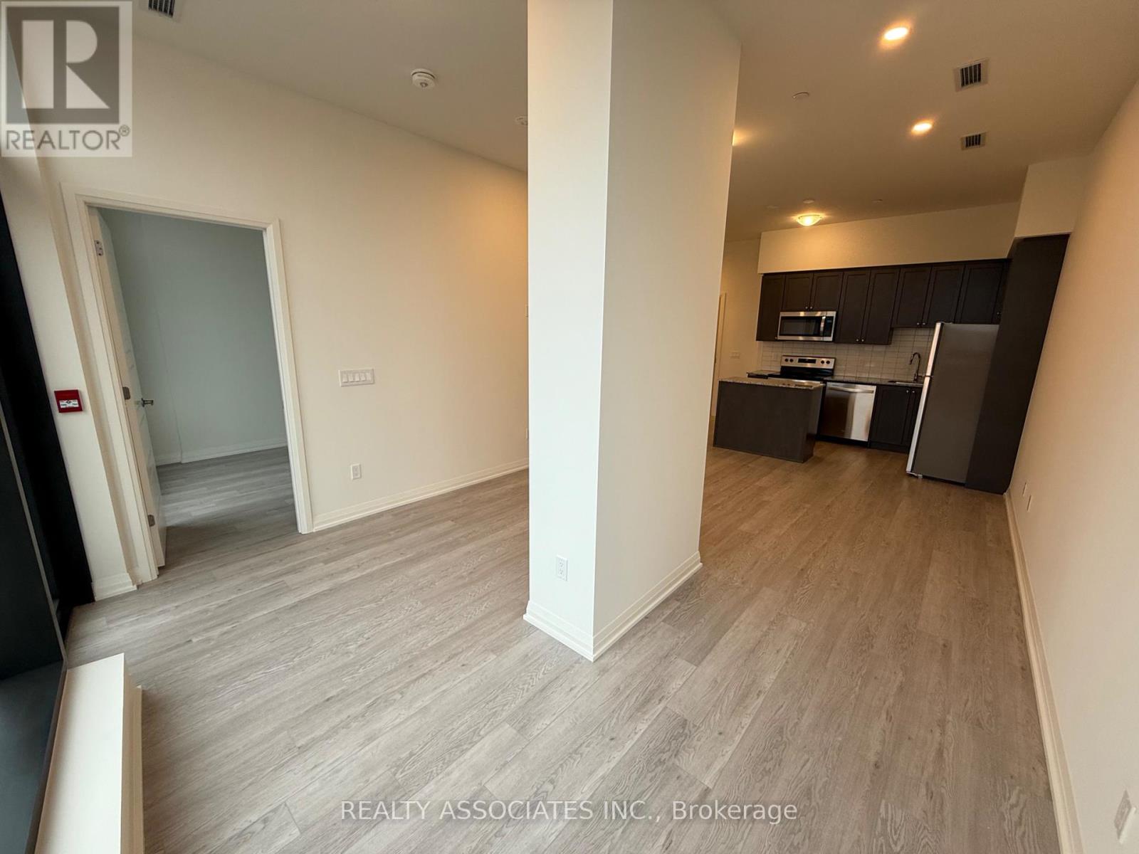 103 - 3006 William Cutmore Boulevard, Oakville, Ontario  L6H 8A4 - Photo 5 - W12631276