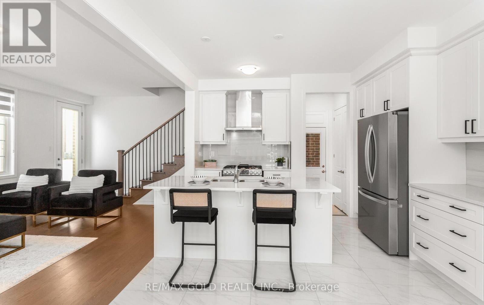 1603 Whitlock Avenue, Milton, Ontario  L9T 6H8 - Photo 13 - W12631284