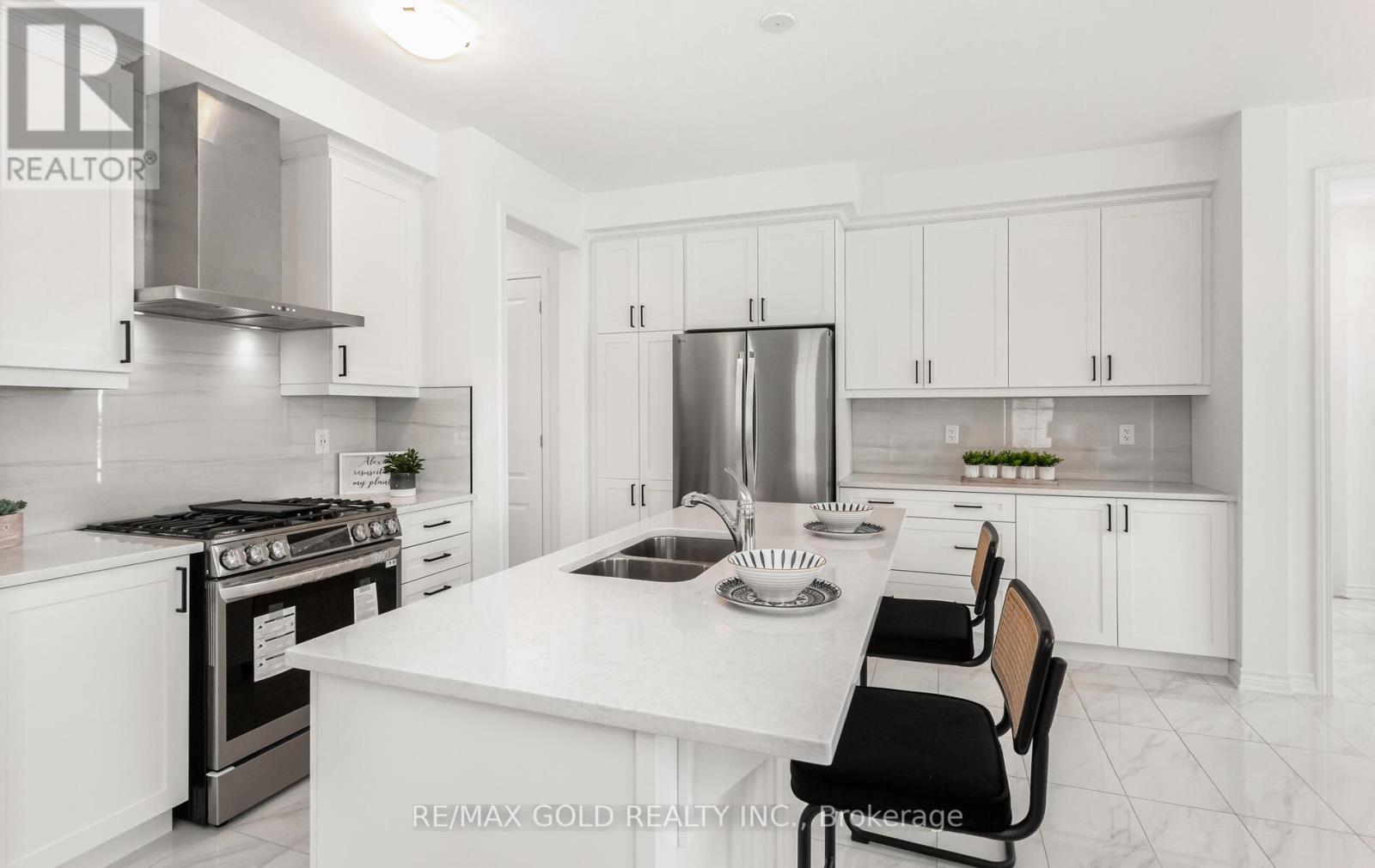 1603 Whitlock Avenue, Milton, Ontario  L9T 6H8 - Photo 15 - W12631284