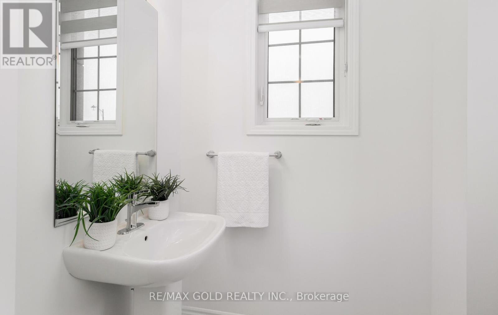 1603 Whitlock Avenue, Milton, Ontario  L9T 6H8 - Photo 22 - W12631284