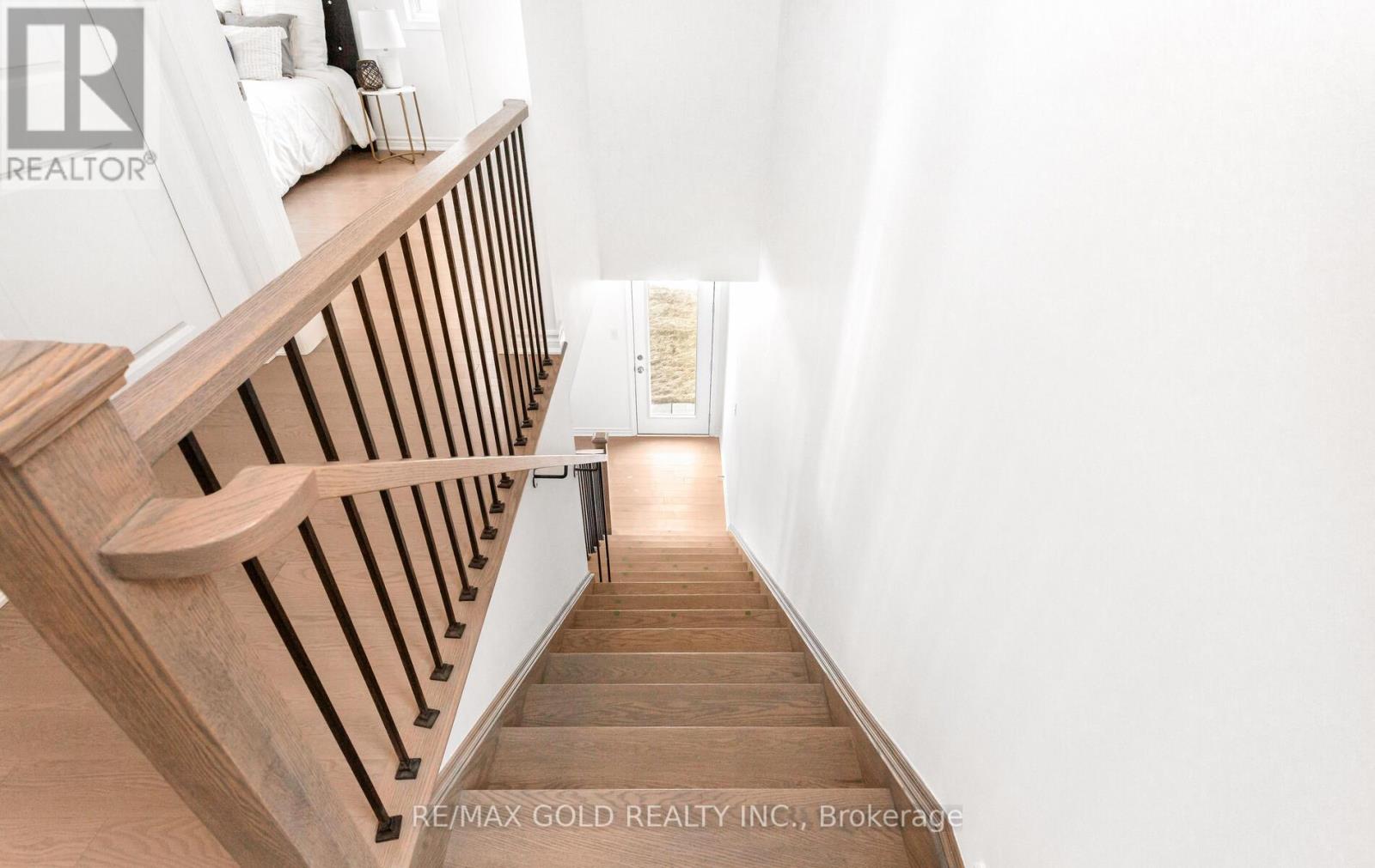 1603 Whitlock Avenue, Milton, Ontario  L9T 6H8 - Photo 24 - W12631284