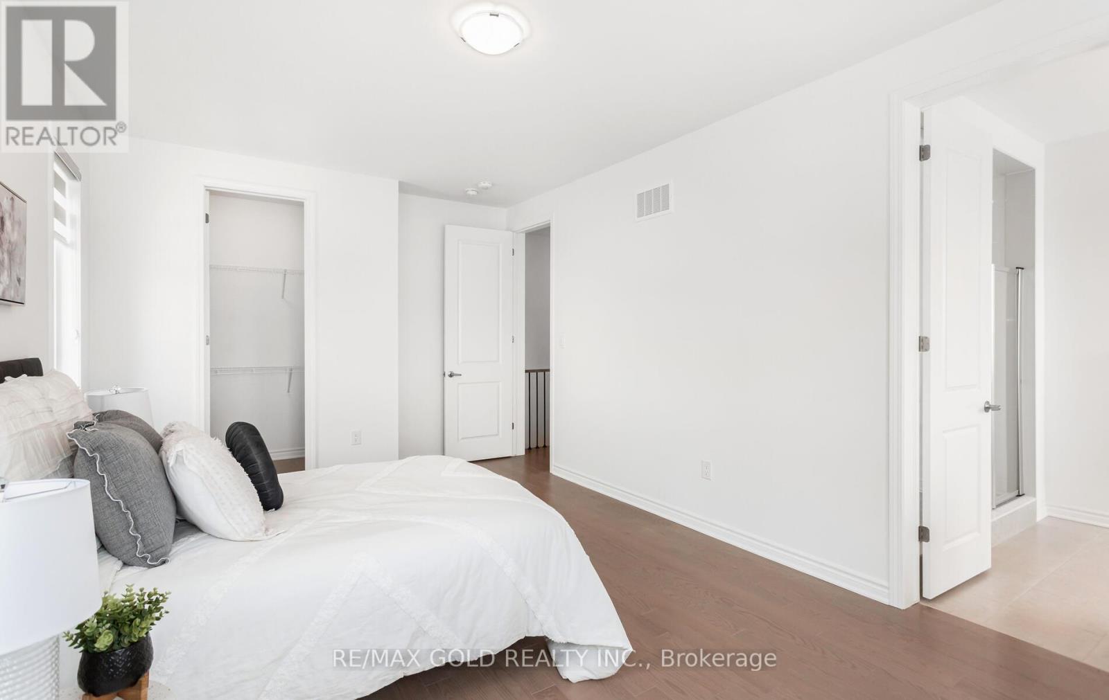 1603 Whitlock Avenue, Milton, Ontario  L9T 6H8 - Photo 29 - W12631284