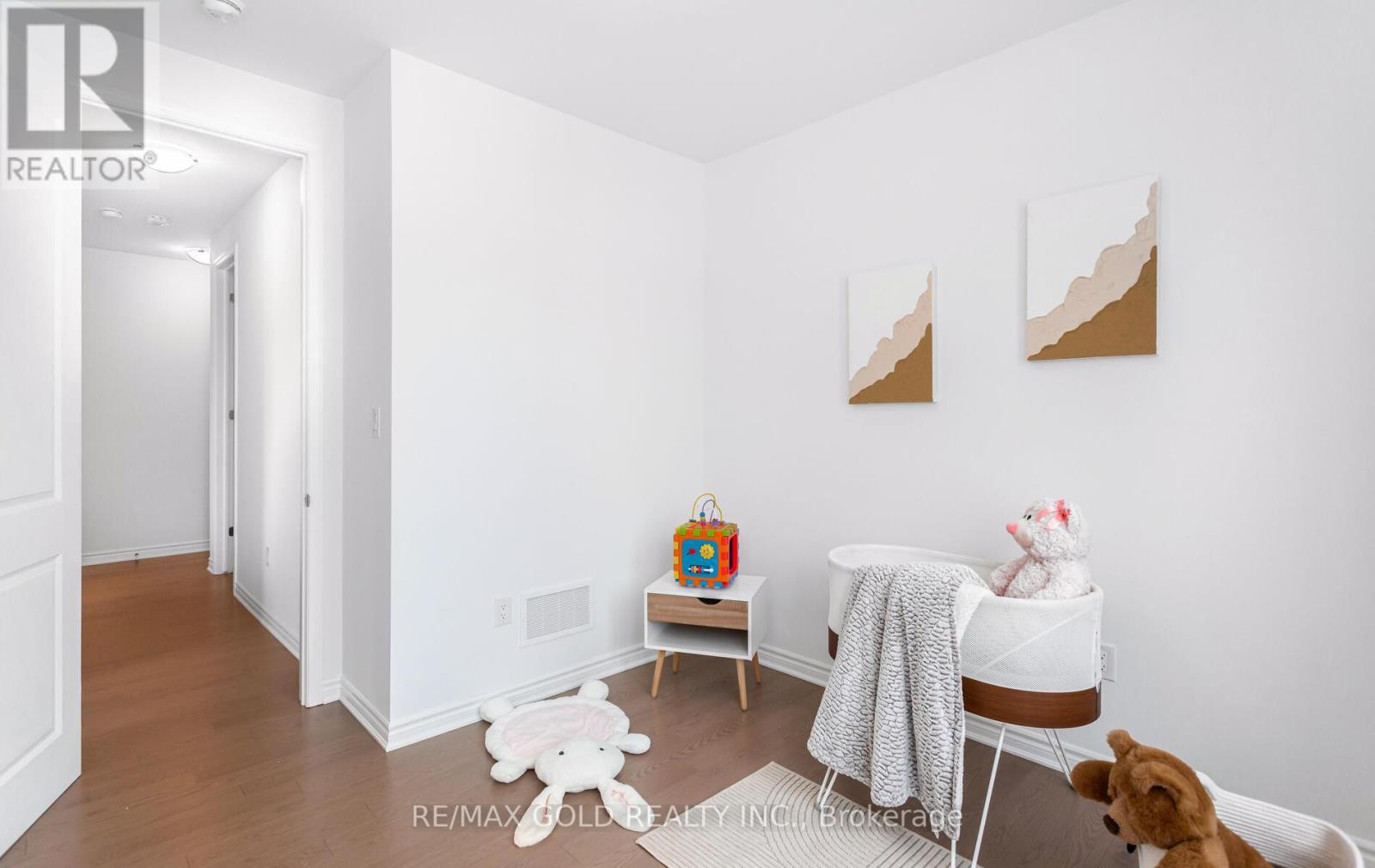 1603 Whitlock Avenue, Milton, Ontario  L9T 6H8 - Photo 36 - W12631284