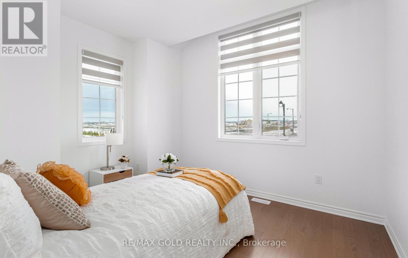 1603 Whitlock Avenue, Milton, Ontario  L9T 6H8 - Photo 37 - W12631284