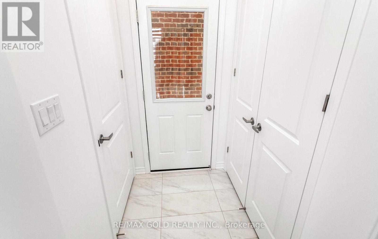 1603 Whitlock Avenue, Milton, Ontario  L9T 6H8 - Photo 47 - W12631284