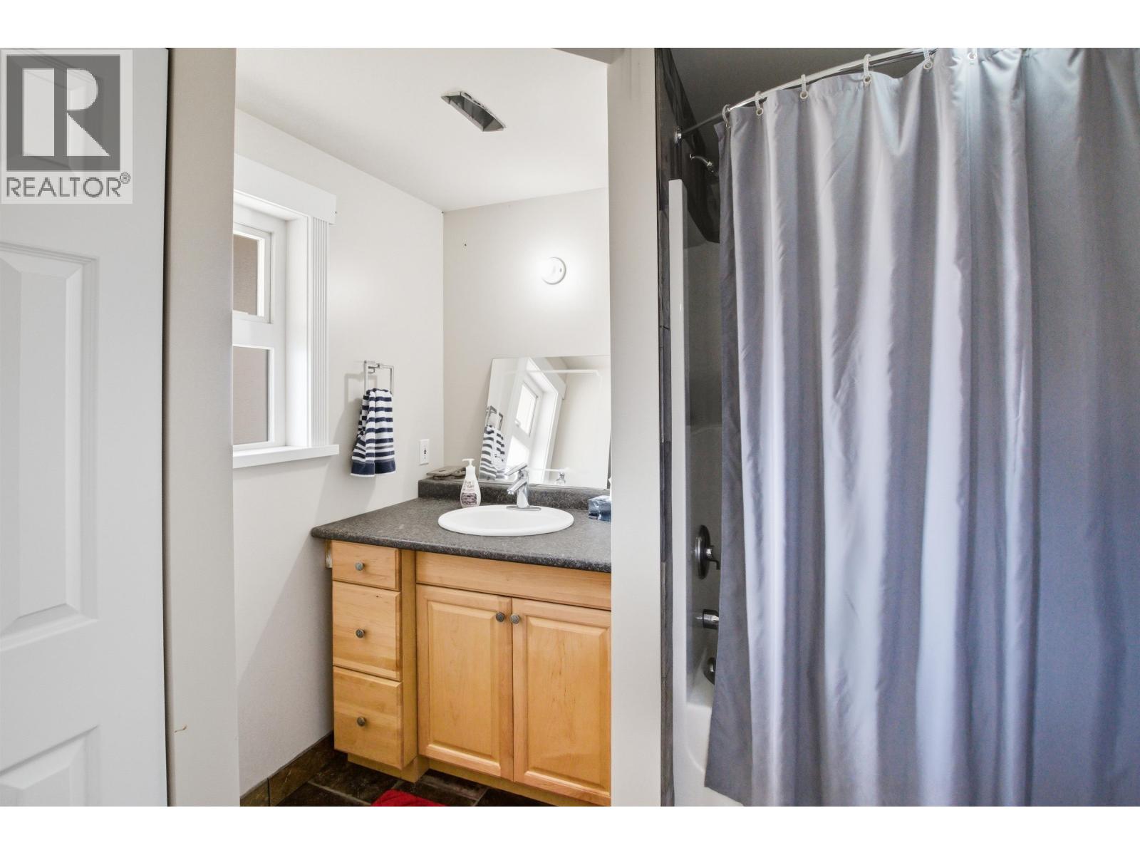 6391 Houseman Road, 100 Mile House, British Columbia  V0K 1G0 - Photo 33 - R3061799