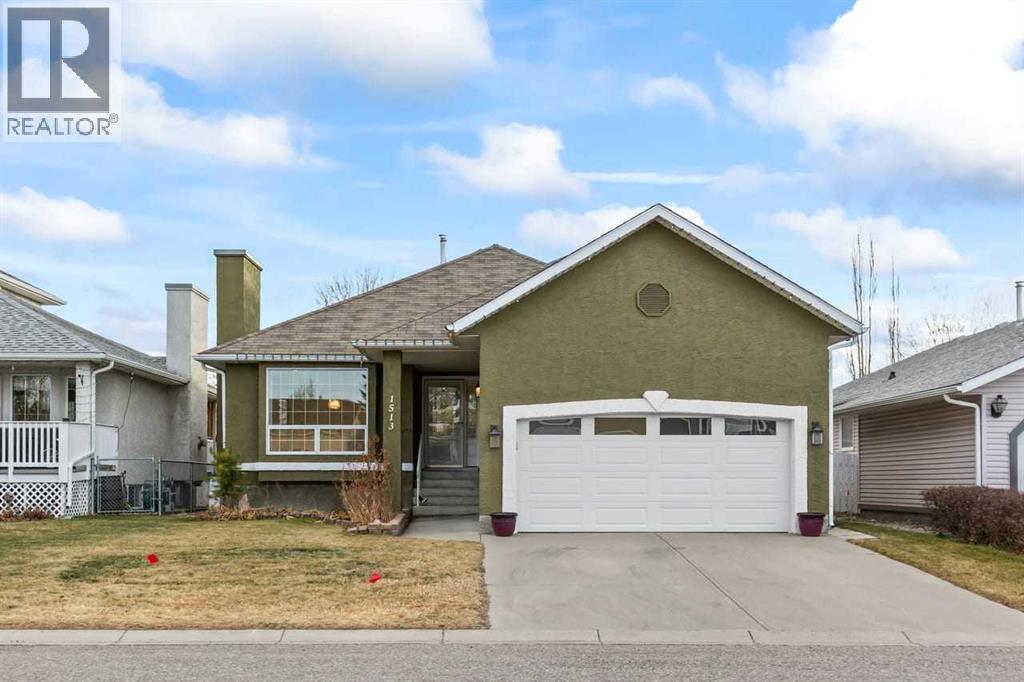1513 10 Avenue SE, High River, Alberta