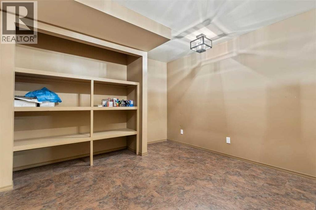 1513 10 Avenue Se, High River, Alberta  T1V 1L8 - Photo 37 - A2272338