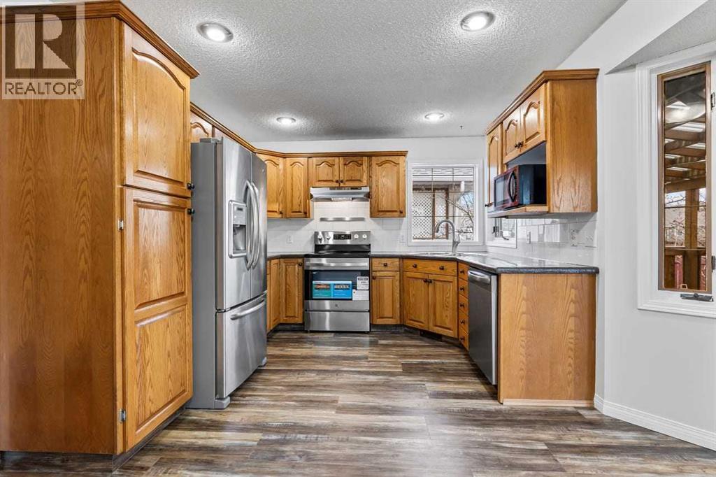 1513 10 Avenue Se, High River, Alberta  T1V 1L8 - Photo 14 - A2272338