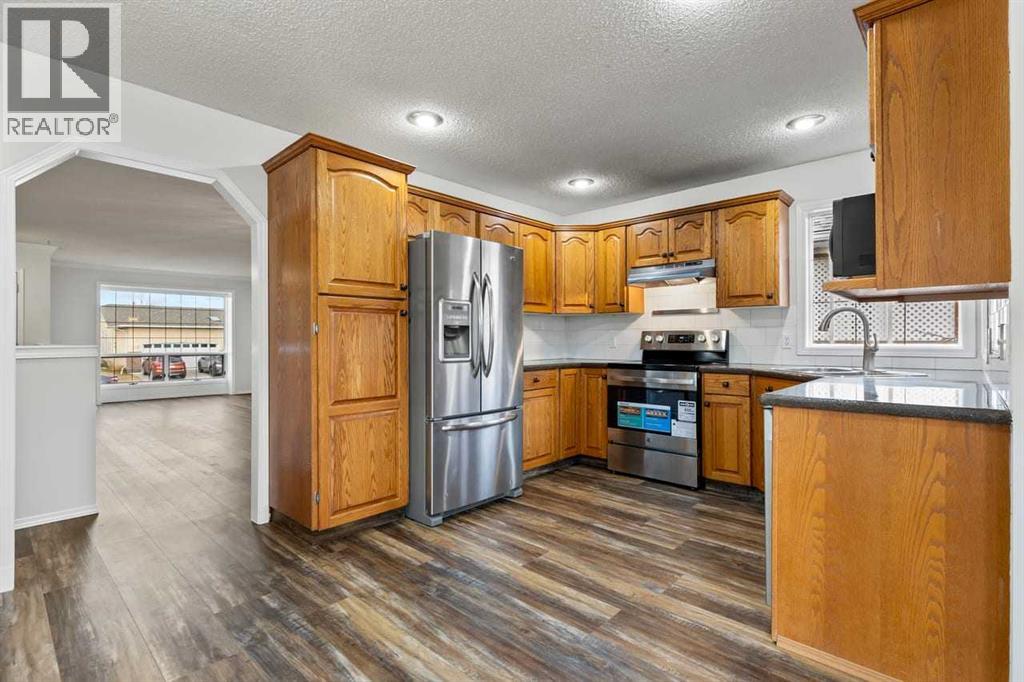 1513 10 Avenue Se, High River, Alberta  T1V 1L8 - Photo 15 - A2272338