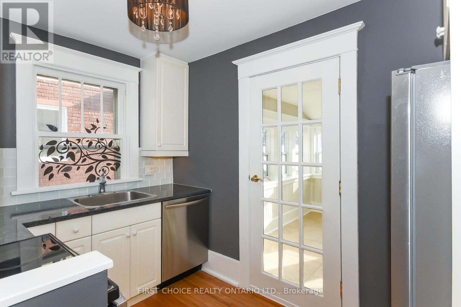 142 Broadway Avenue, Ottawa, Ontario  K1S 2V8 - Photo 16 - X12631316