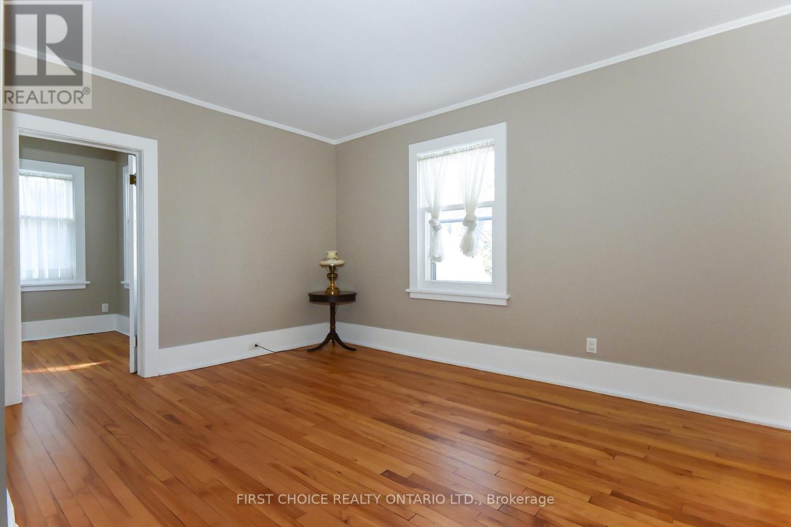 142 Broadway Avenue, Ottawa, Ontario  K1S 2V8 - Photo 18 - X12631316