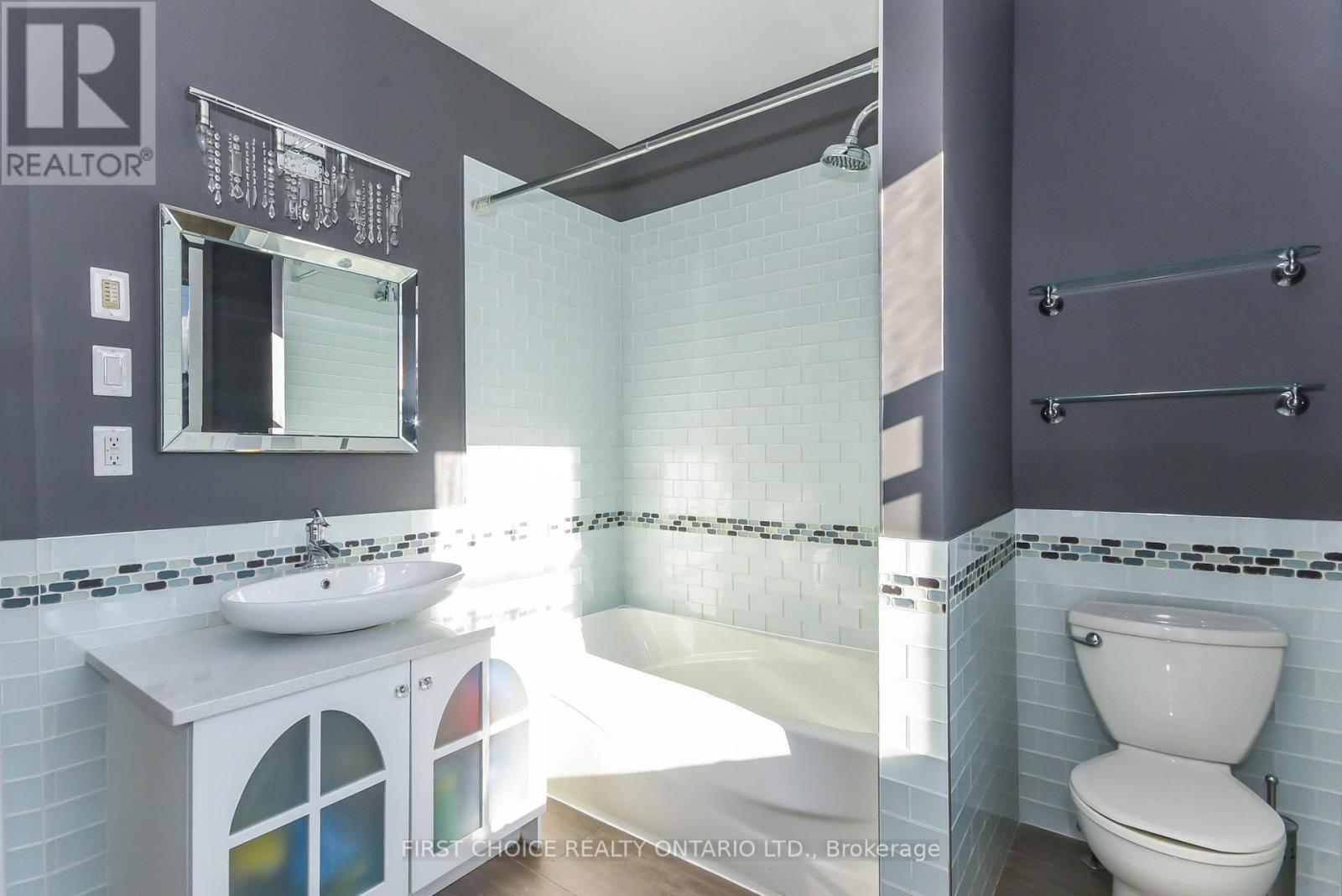 142 Broadway Avenue, Ottawa, Ontario  K1S 2V8 - Photo 26 - X12631316