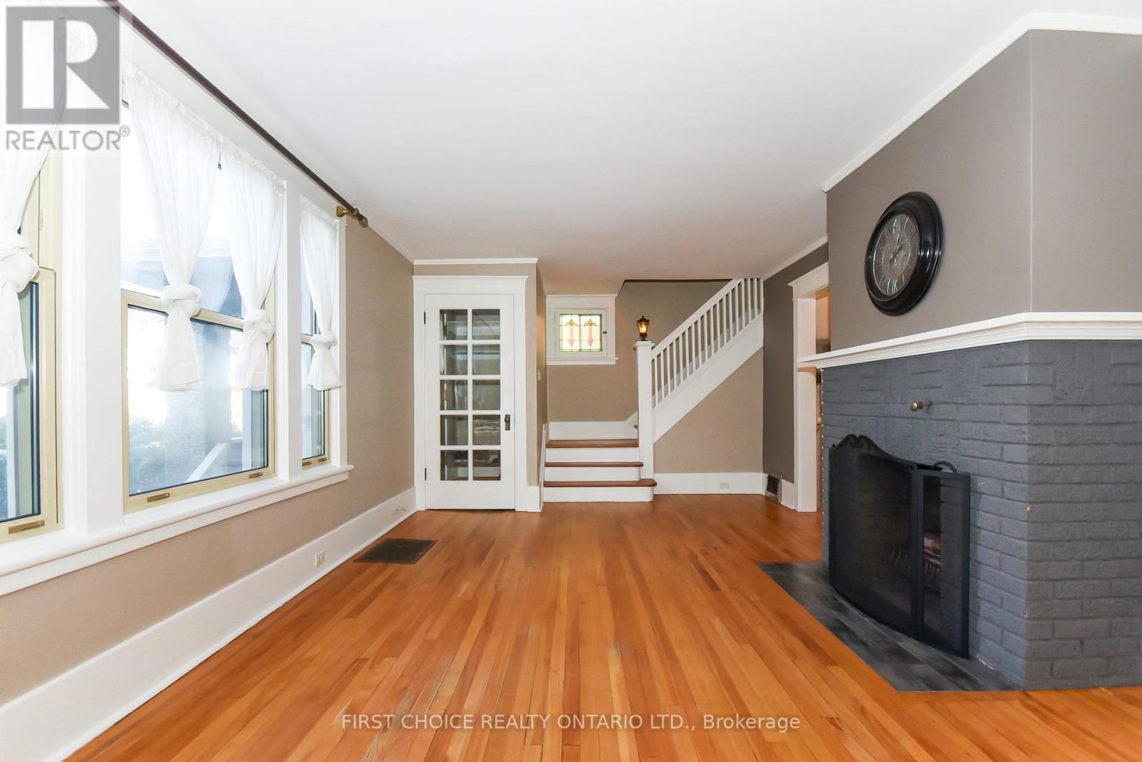 142 Broadway Avenue, Ottawa, Ontario  K1S 2V8 - Photo 6 - X12631316