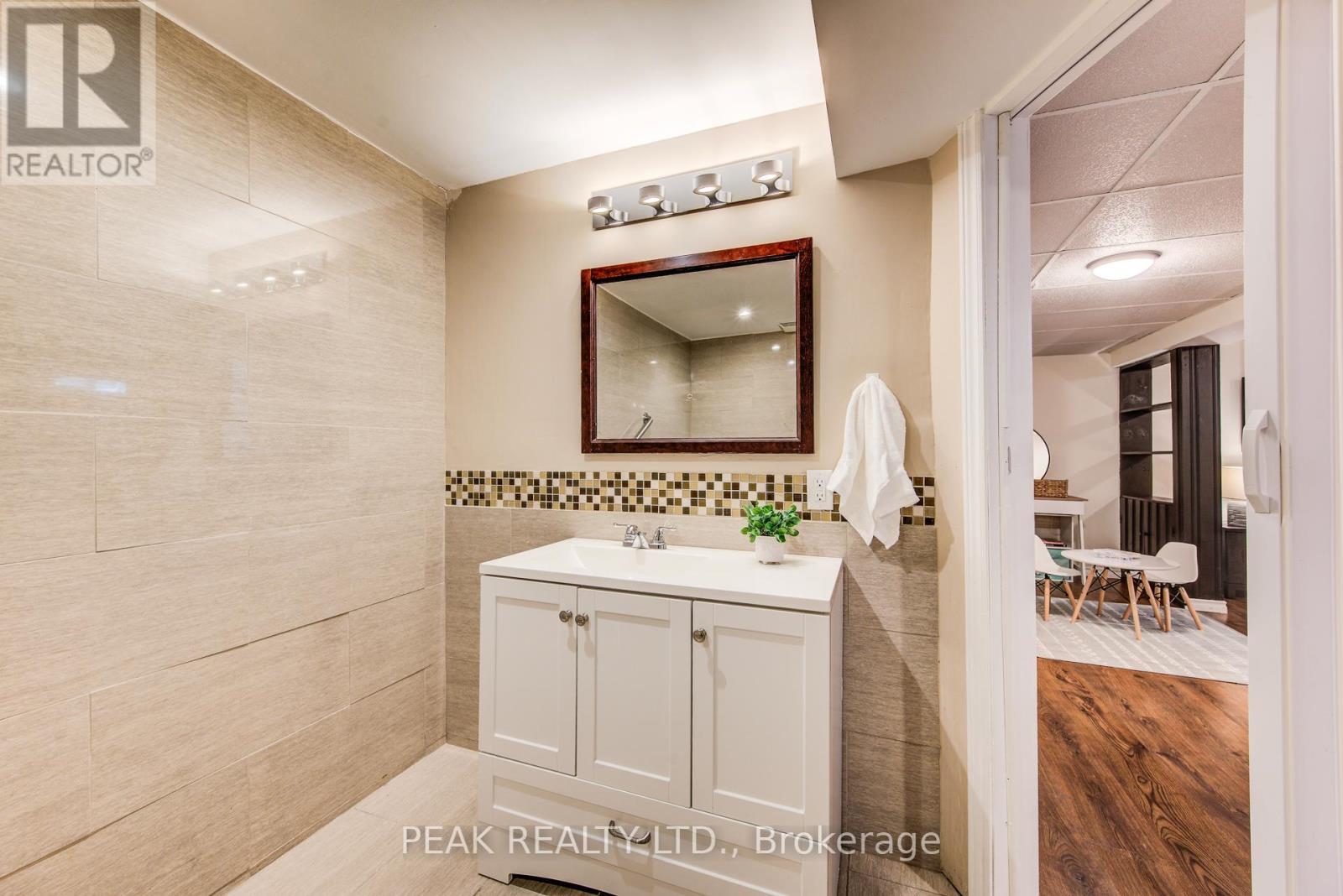 9 Browning Place, Woodstock, Ontario  N4S 8B6 - Photo 36 - X12631258