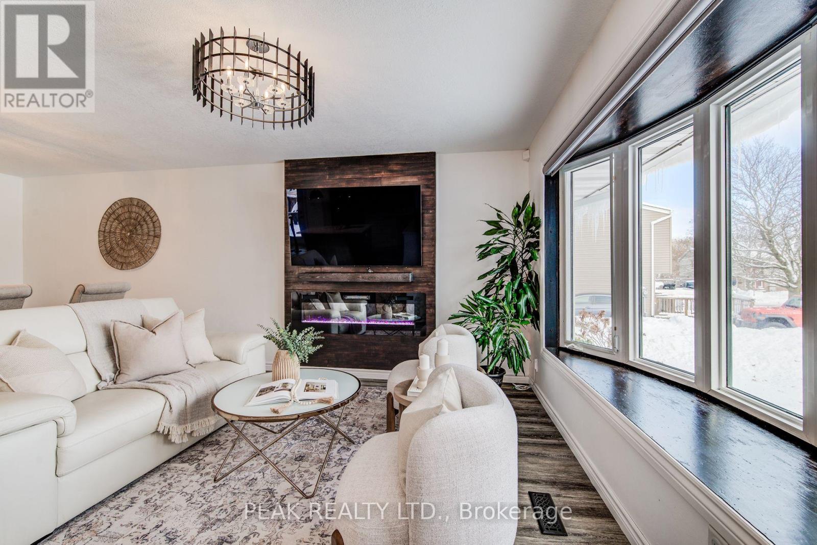 9 Browning Place, Woodstock, Ontario  N4S 8B6 - Photo 9 - X12631258