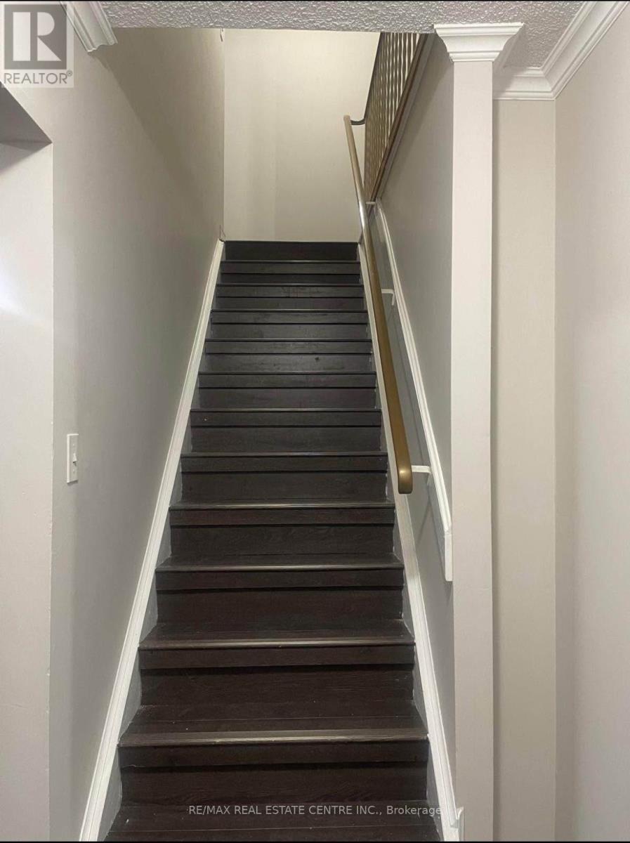 16 - 453 Albert Street, Waterloo, Ontario  N2L 5A7 - Photo 2 - X12631298