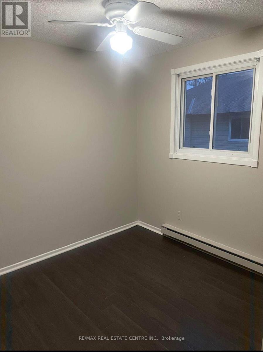 16 - 453 Albert Street, Waterloo, Ontario  N2L 5A7 - Photo 5 - X12631298