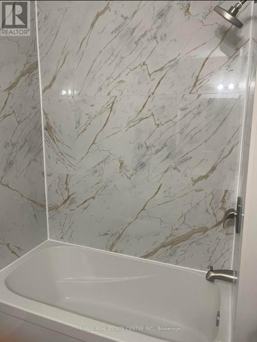 16 - 453 Albert Street, Waterloo, Ontario  N2L 5A7 - Photo 7 - X12631298