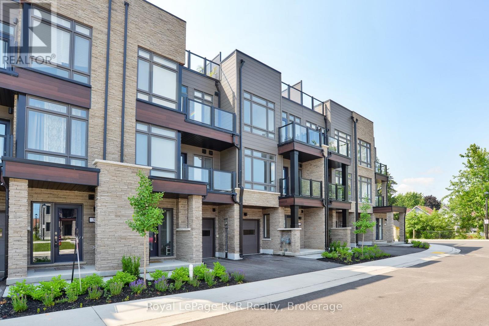 27 Wyn Wood Lane, Orillia, Ontario  L3V 8P7 - Photo 1 - S12631320