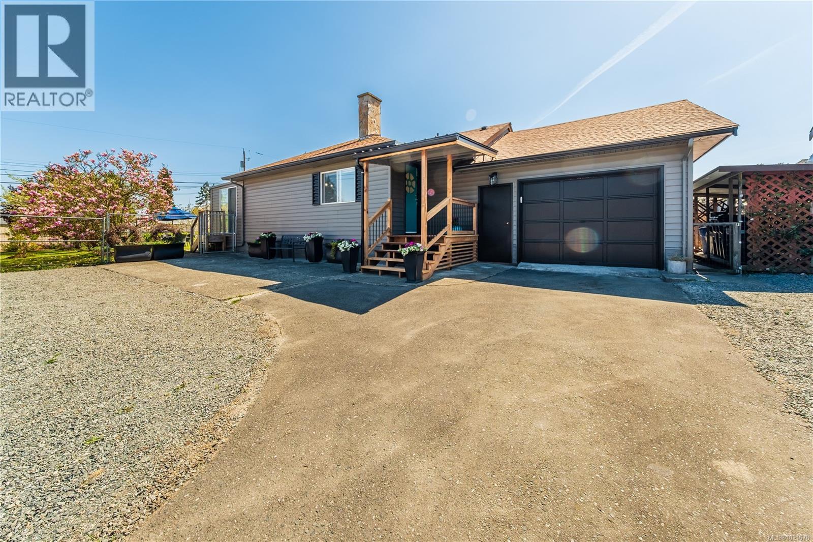 487 Pym St N, Parksville, British Columbia V9P 1B9 - Photo 2 - 1021678