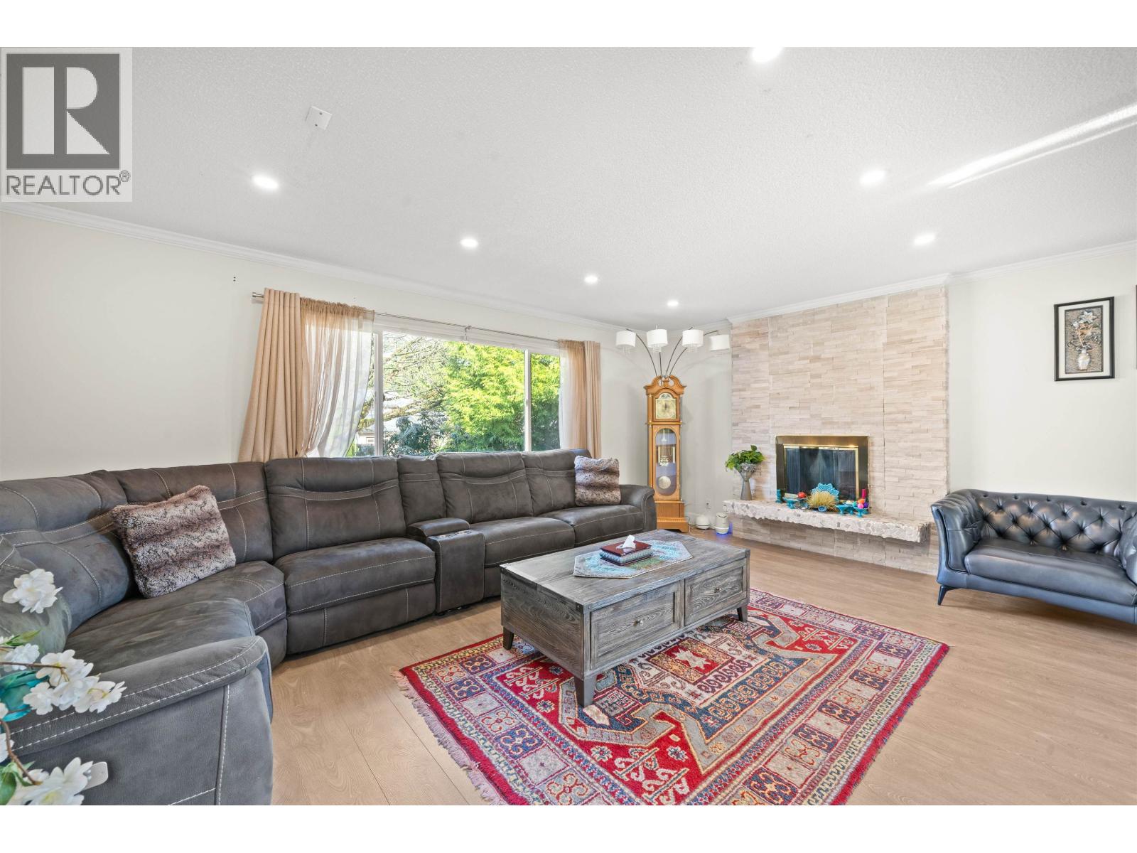 2333 Kirkstone Road, North Vancouver, British Columbia  V7J 3M1 - Photo 9 - R3057247