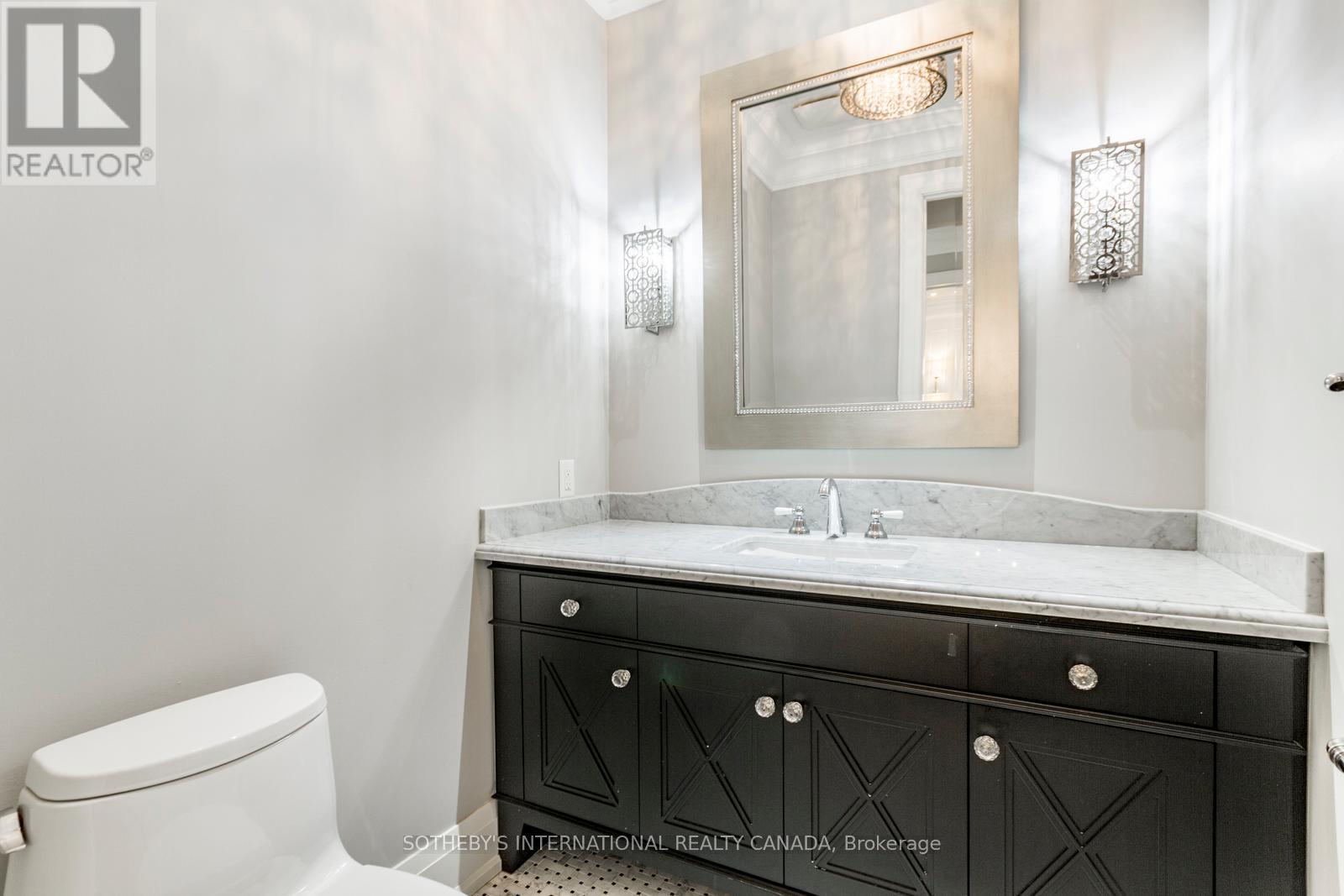 12 Kenrae Road, Toronto, Ontario  M4G 1Y1 - Photo 16 - C12631332