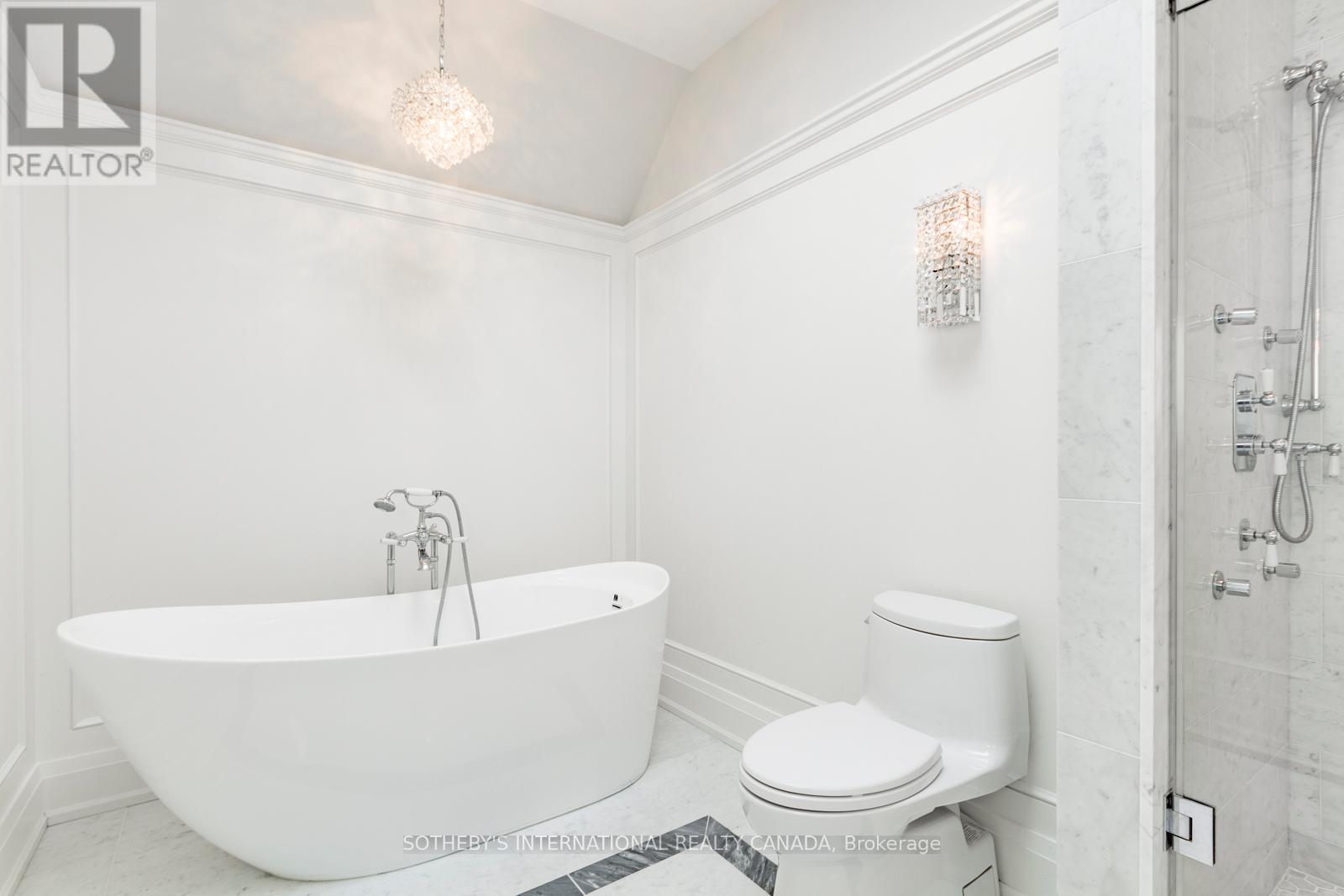 12 Kenrae Road, Toronto, Ontario  M4G 1Y1 - Photo 22 - C12631332