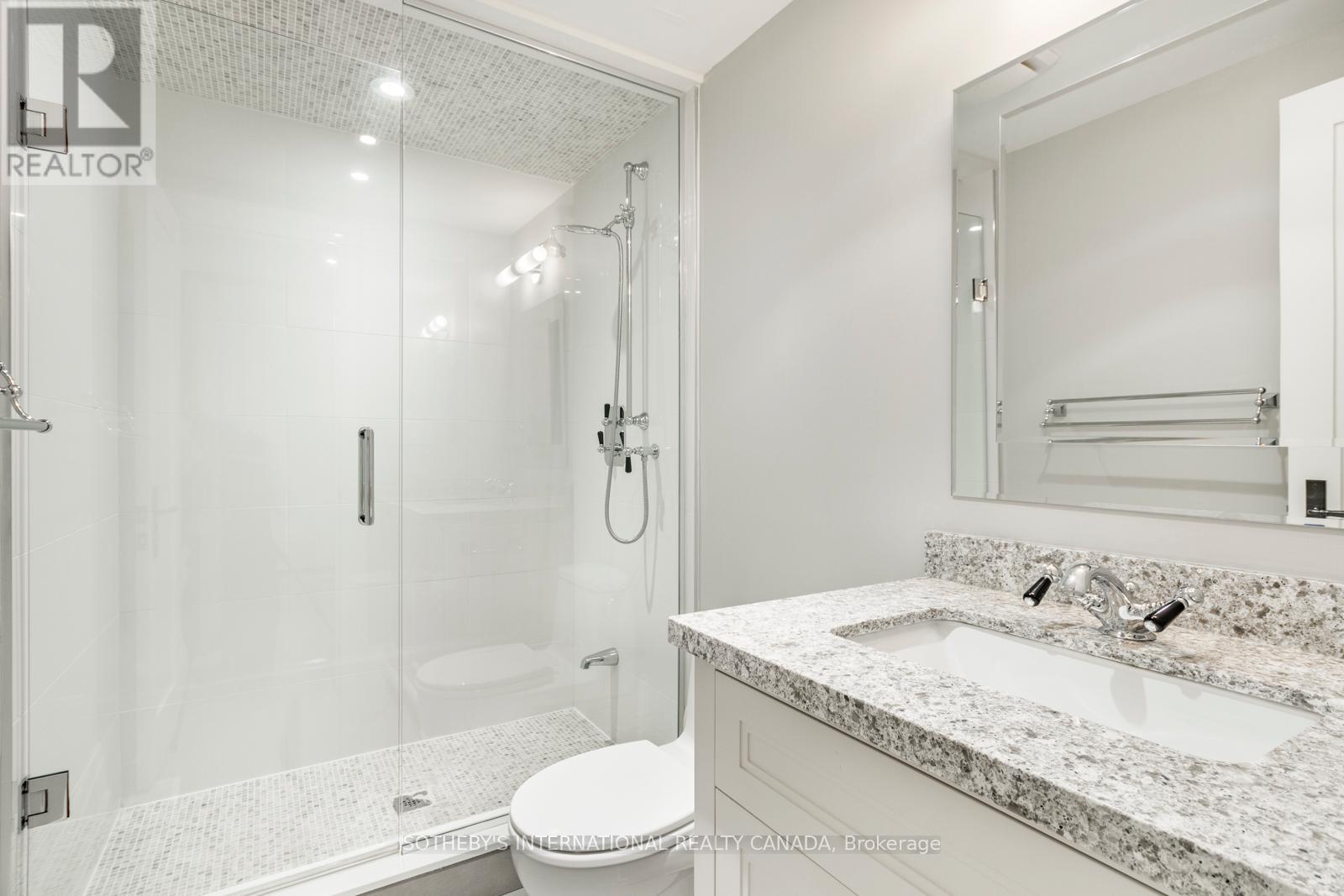 12 Kenrae Road, Toronto, Ontario  M4G 1Y1 - Photo 33 - C12631332