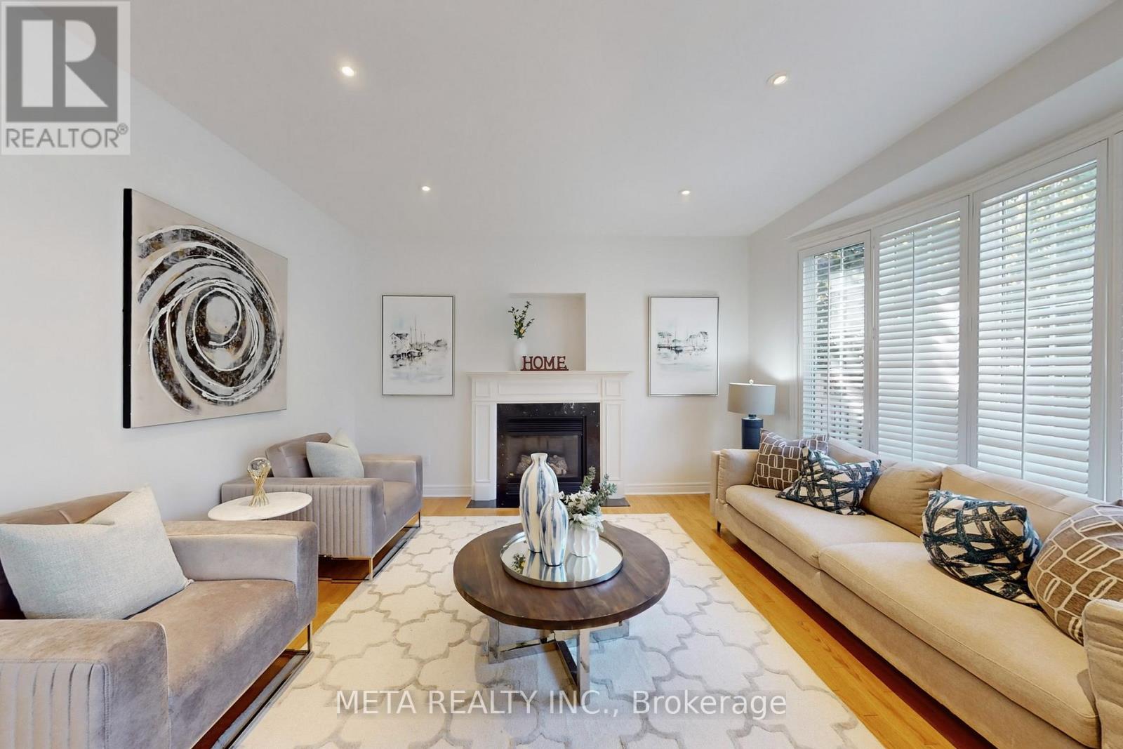 188 Willis Drive, Aurora (Aurora Highlands), Ontario  L4G 7M2 - Photo 5 - N12631310