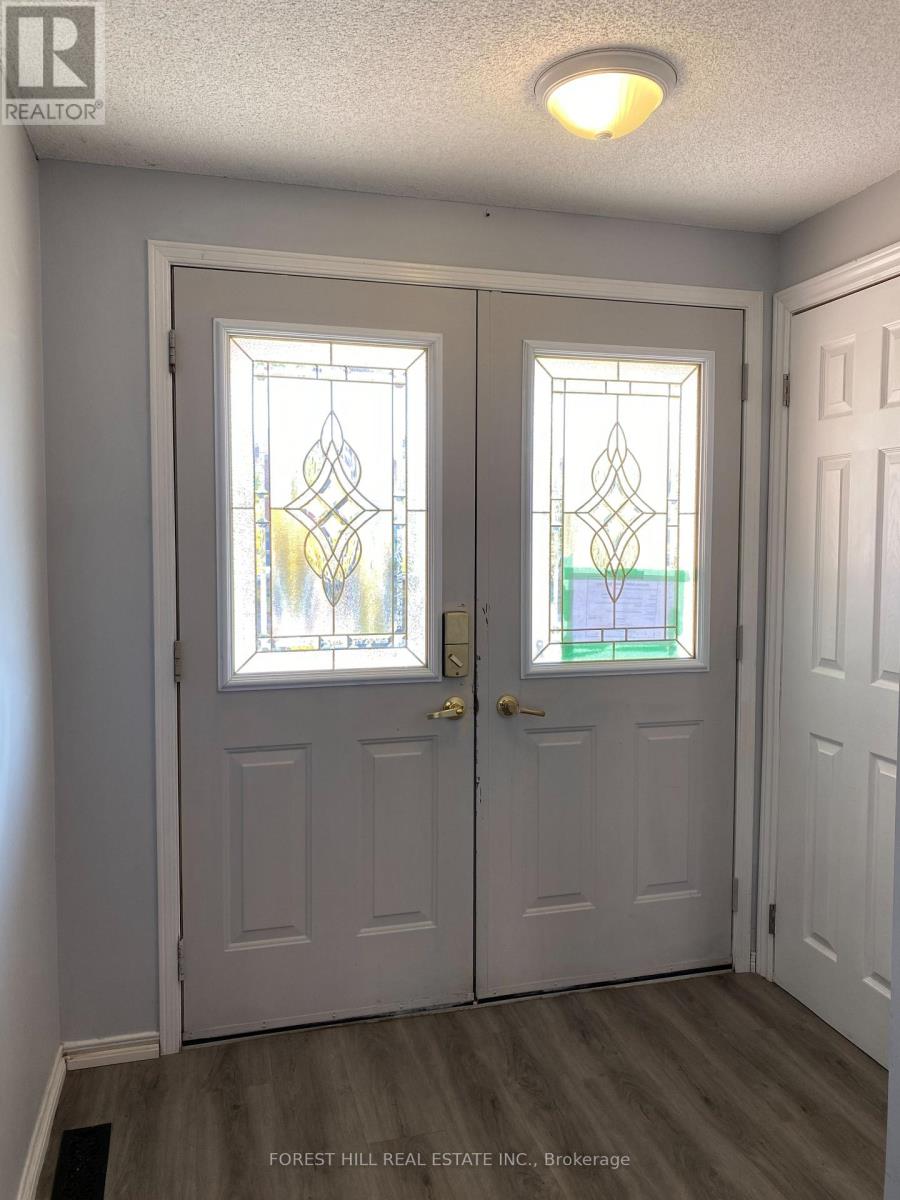 46 Lions Gate Blvd Boulevard, Barrie, Ontario  L4M 7E4 - Photo 2 - S12631308